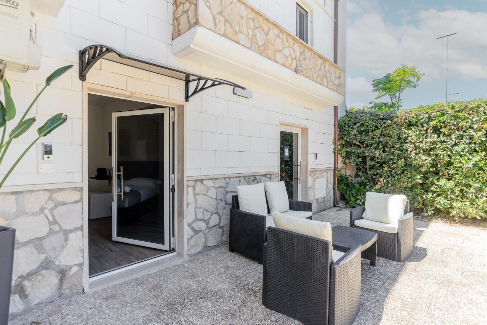 בארי Pietramare Luxury Suites מראה חיצוני תמונה